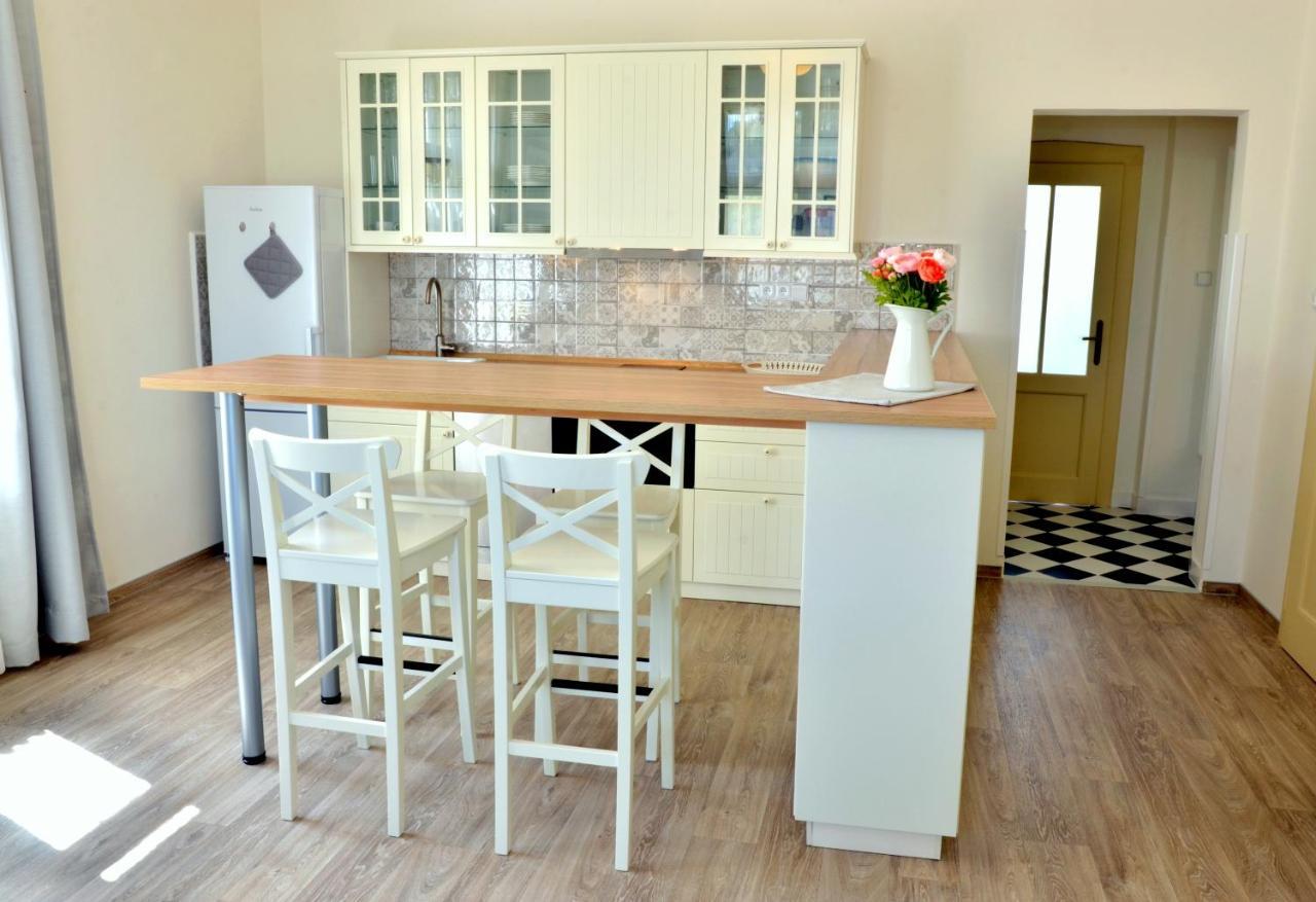 Apartmány Vila Mánička Kácov Esterno foto