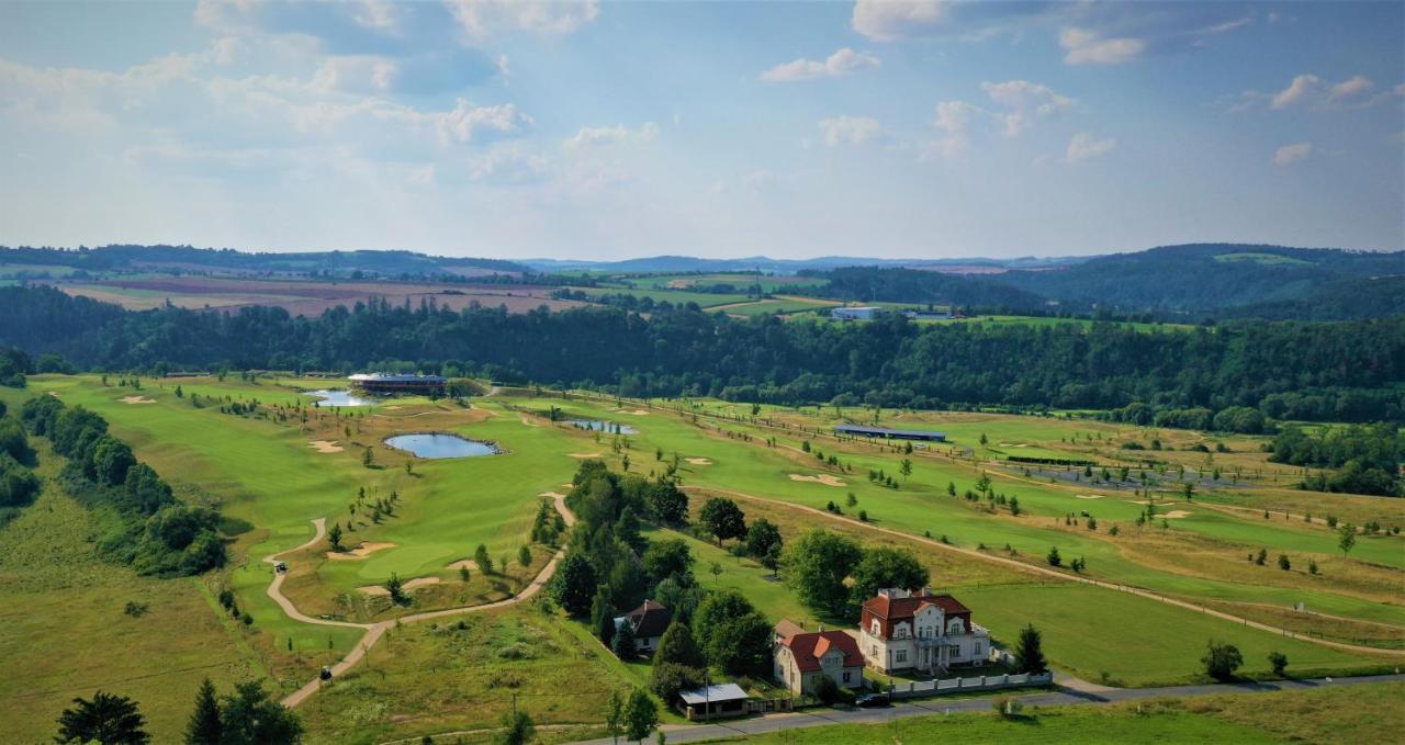 Apartmány Vila Mánička Kácov Esterno foto